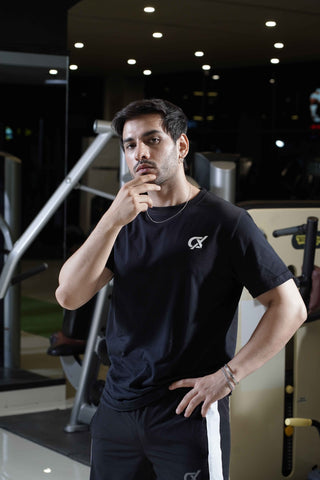 Cx Bold Black Half Sleeves T-shirt For Men