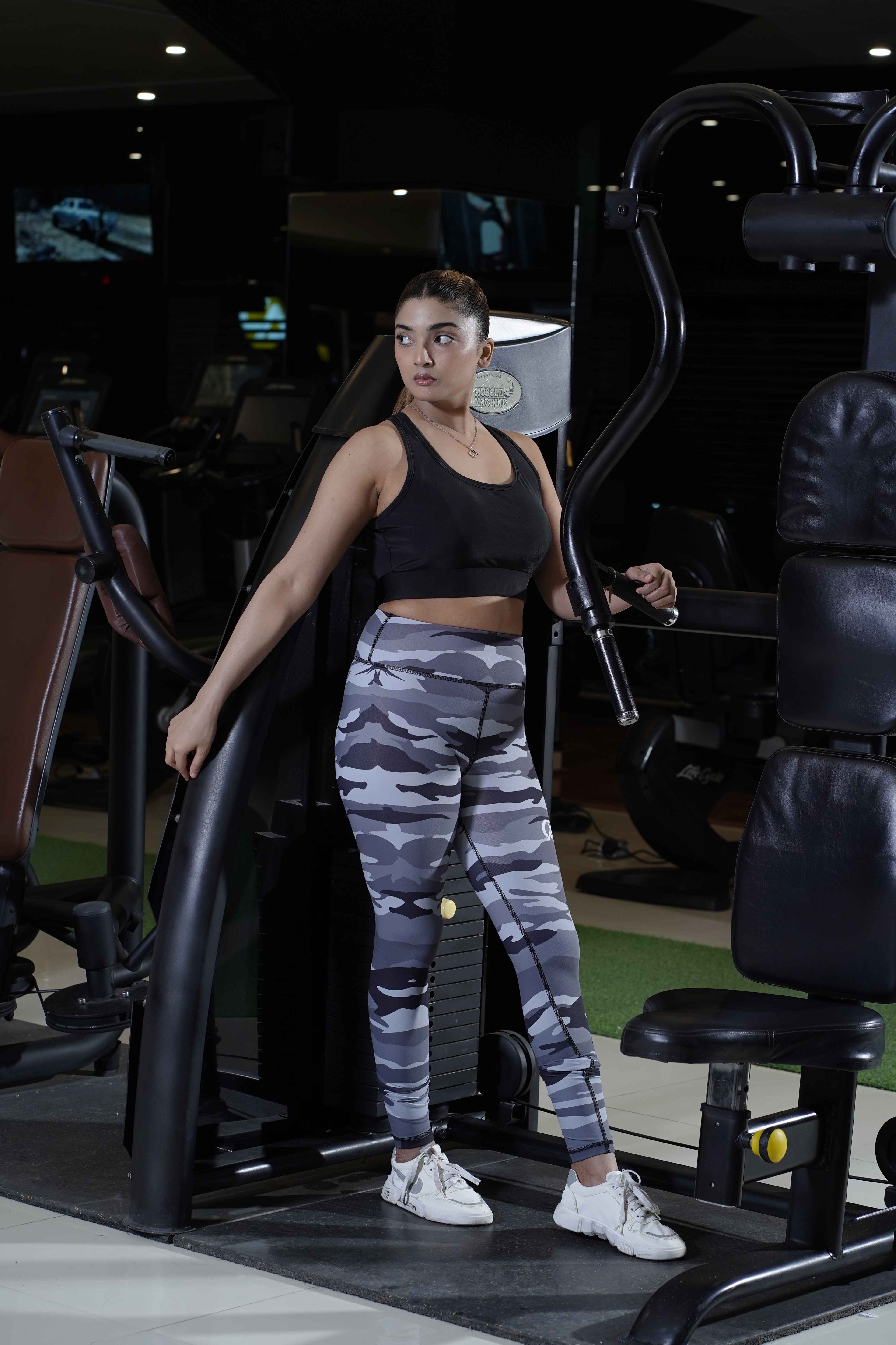 Women's Cx Dark Camouflage Leggie in Gray